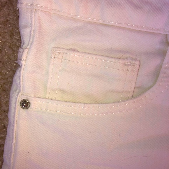 Shorts that are to cute to handle - Picture 3 of 6